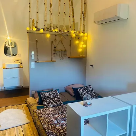 D'hotes De La Savonnerie Bed & Breakfast Venejan