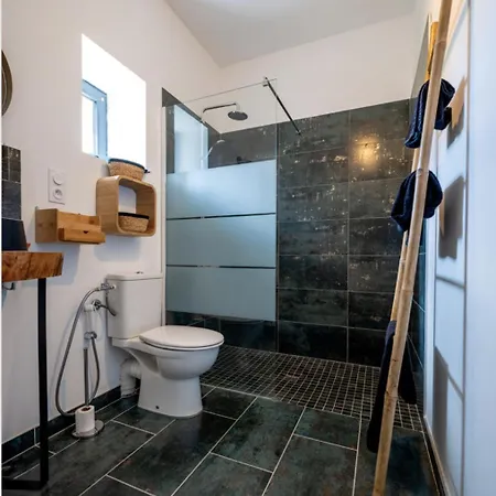 D'hotes De La Savonnerie Bed & Breakfast Venejan